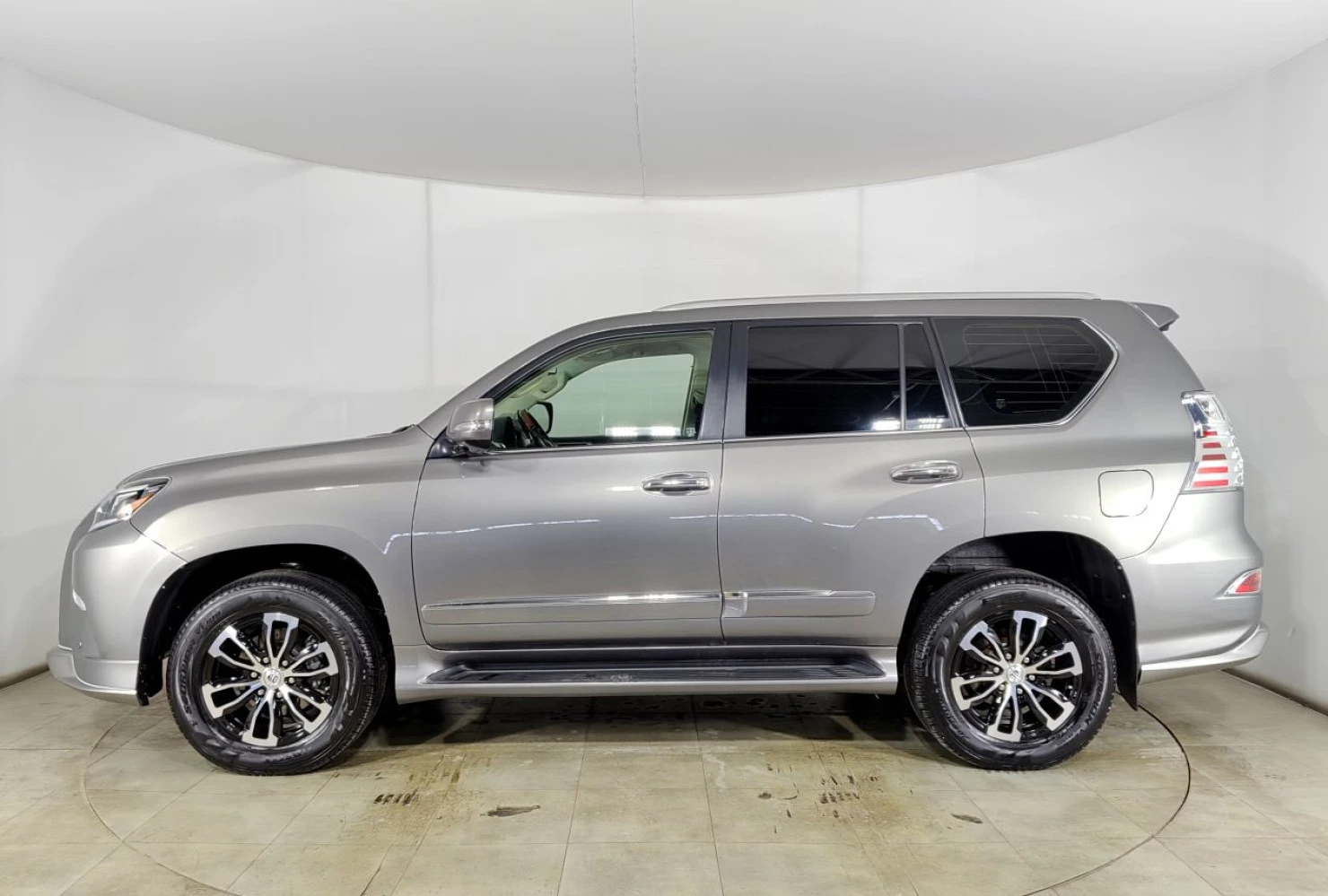 Lexus GX, 2010