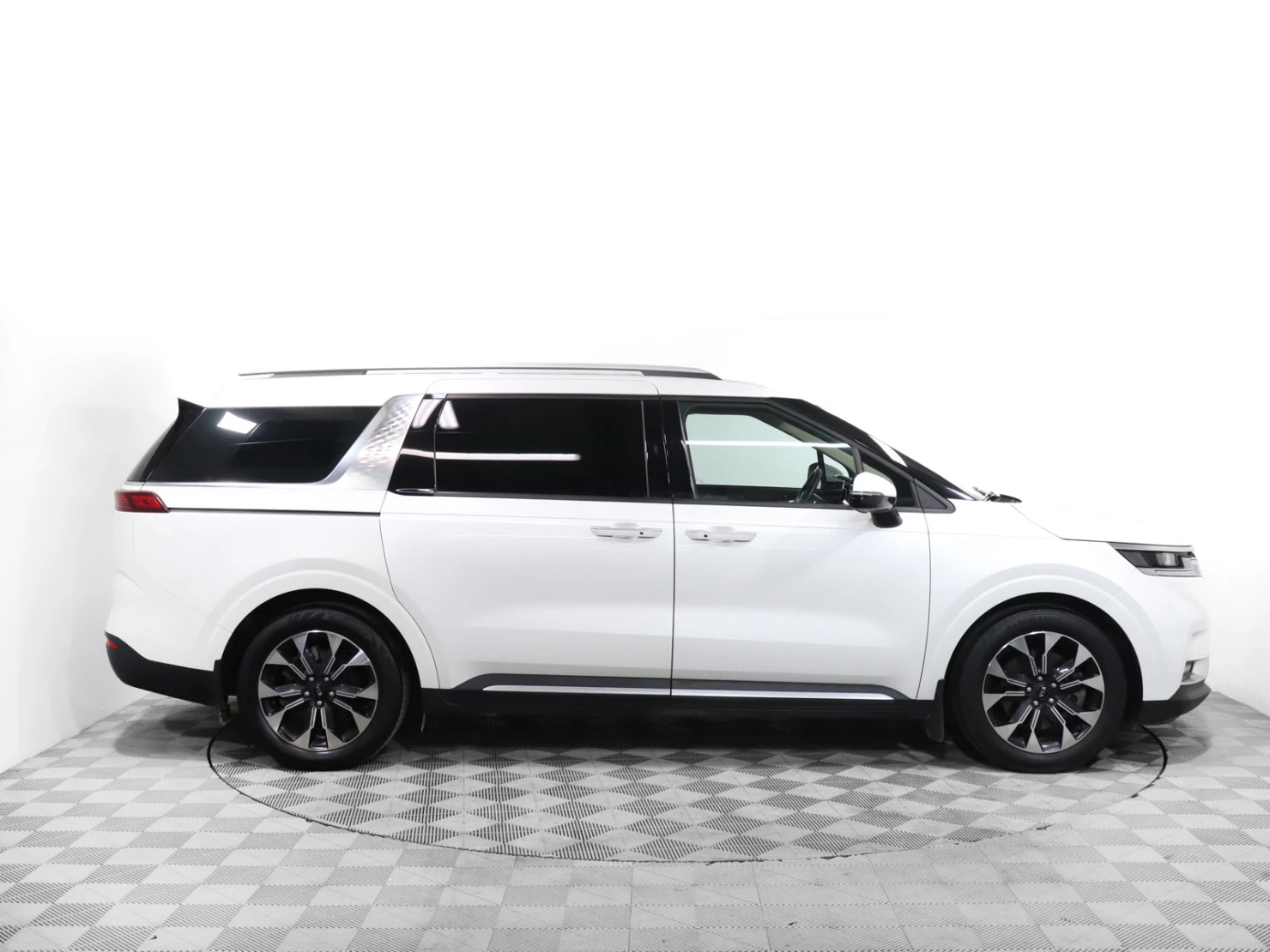 Kia Carnival, 2021
