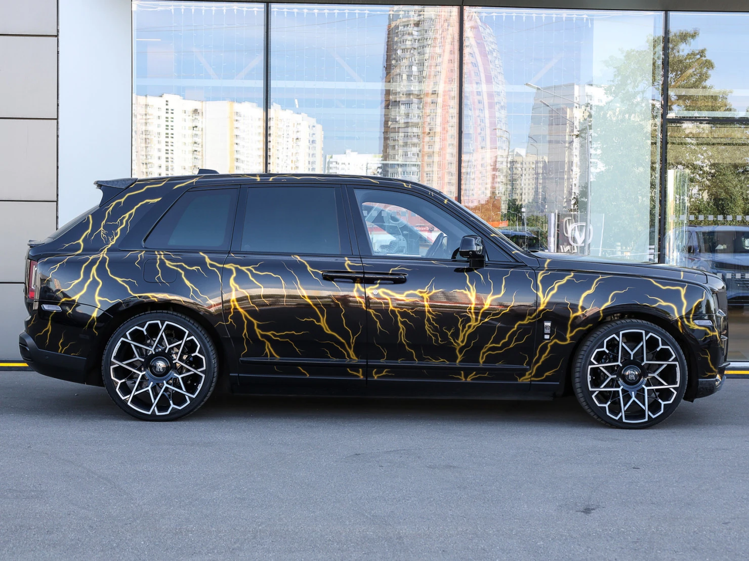 Rolls-Royce Cullinan, 2019