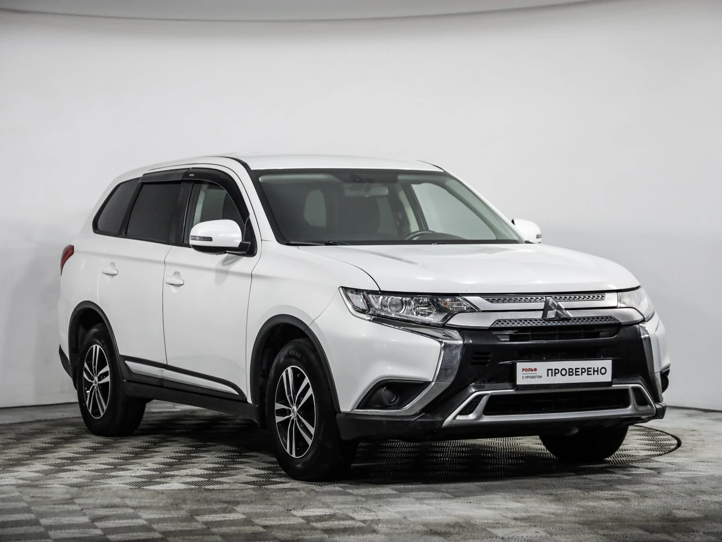 Mitsubishi OUTLANDER, 2019