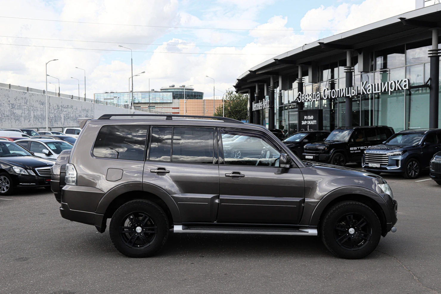 Mitsubishi PAJERO, 2011