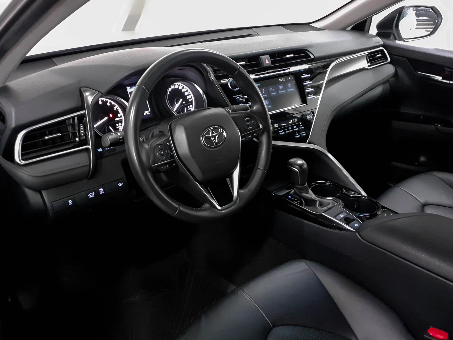 Toyota Camry, 2020