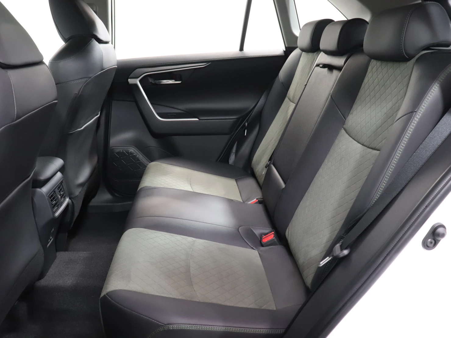 Toyota RAV4, 2025