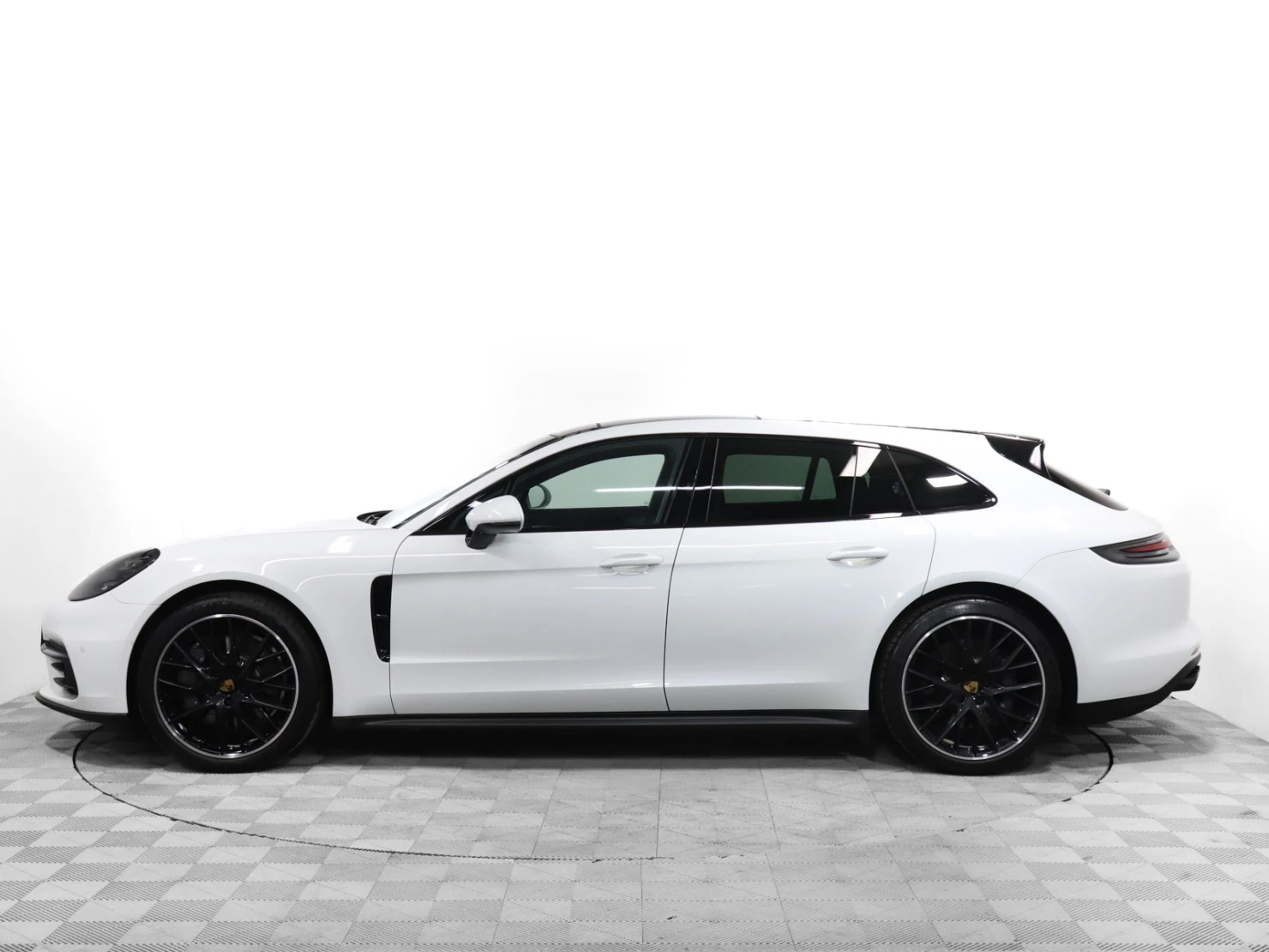 Porsche Panamera, 2018