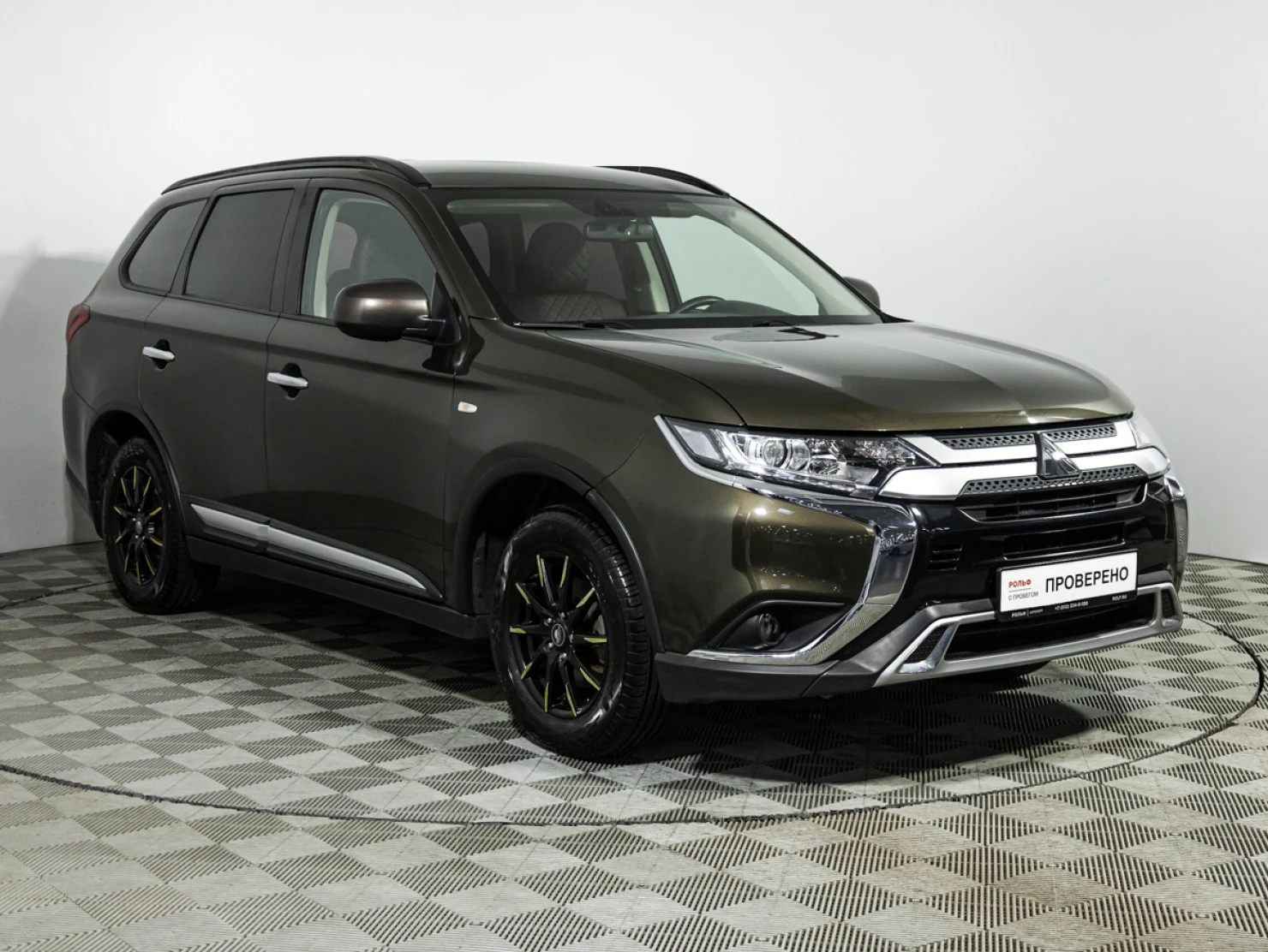 Mitsubishi OUTLANDER, 2019
