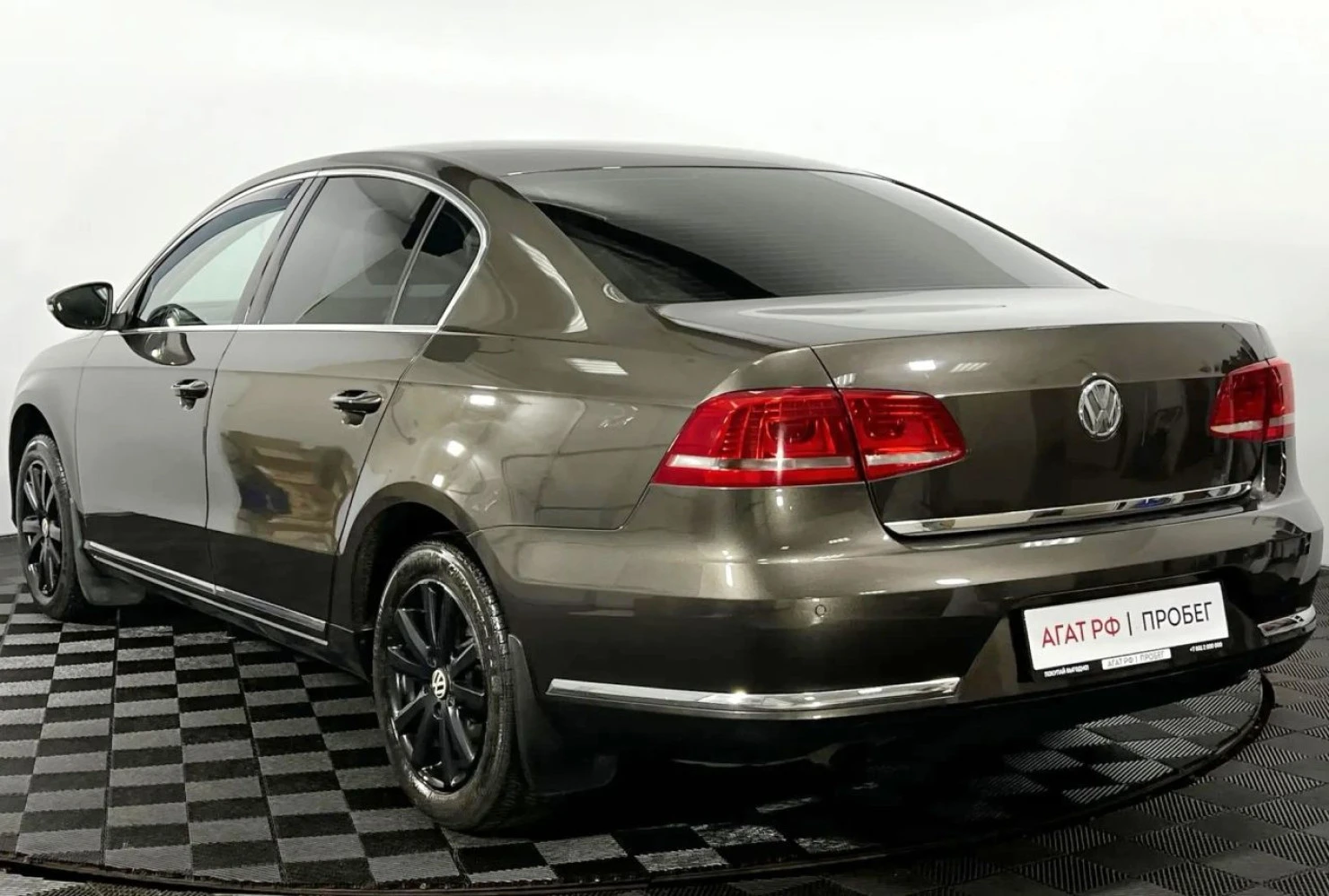 Volkswagen Passat, 2011