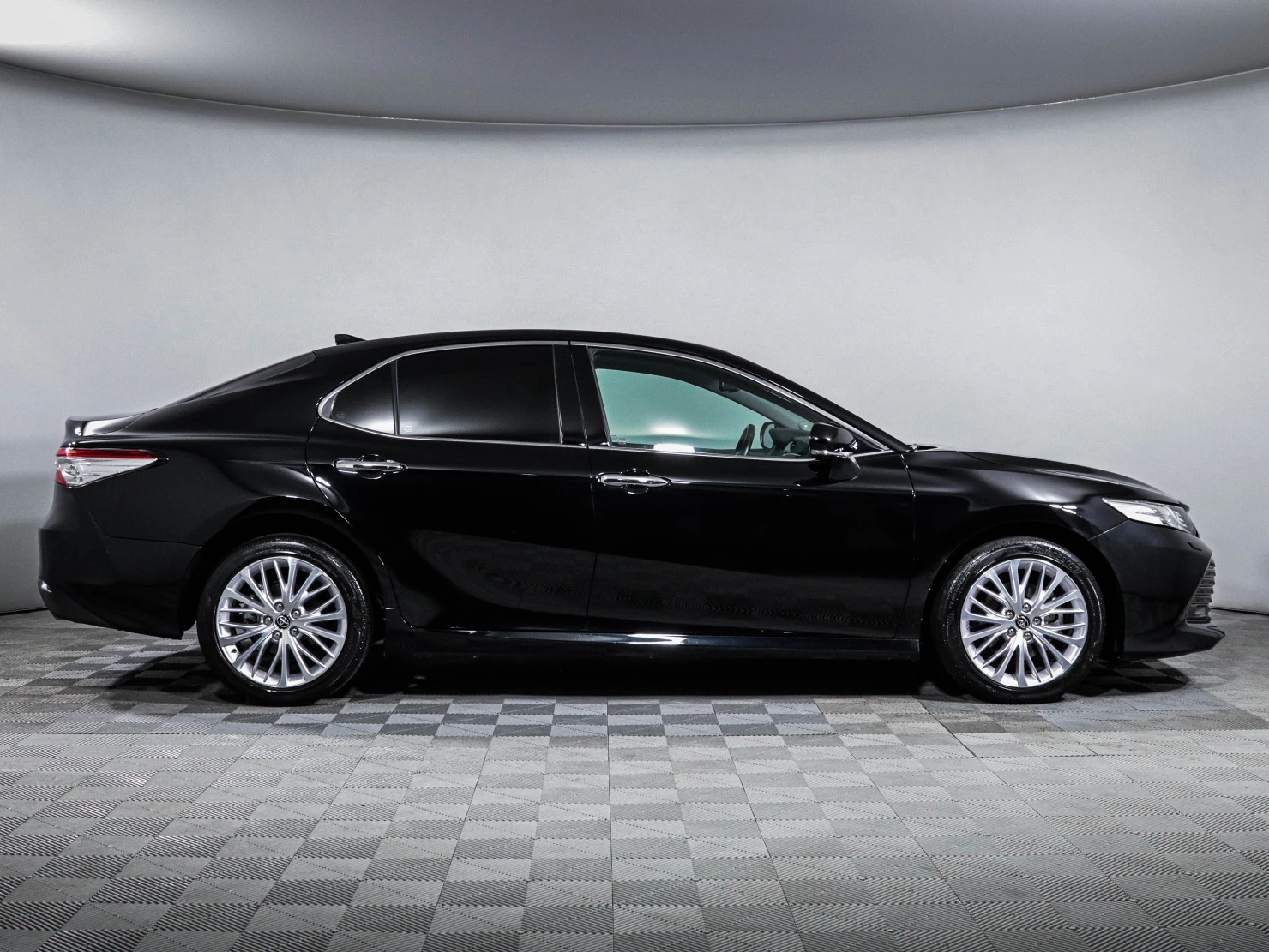 Toyota Camry, 2020