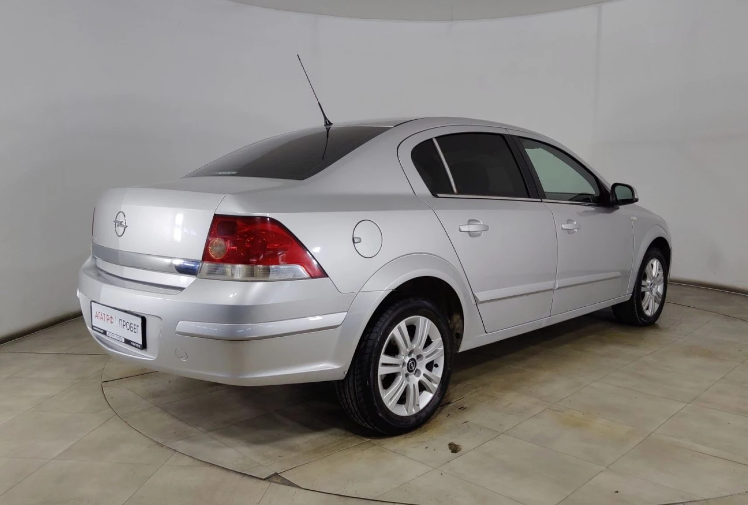 Opel Astra, 2012