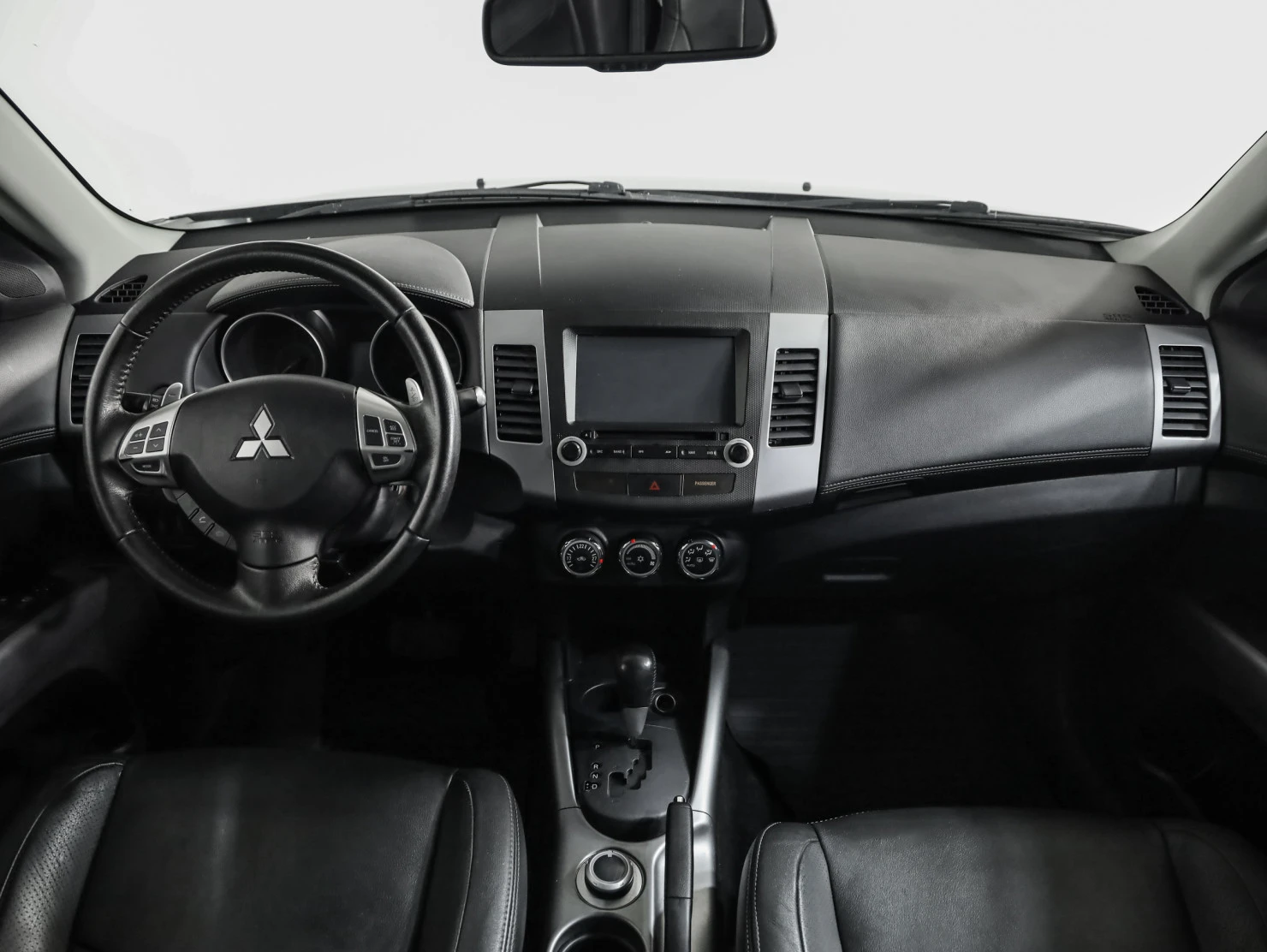 Mitsubishi OUTLANDER, 2012
