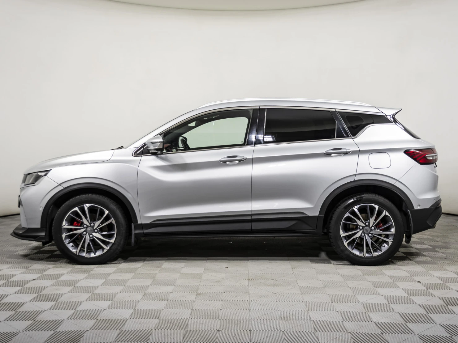 Geely Coolray, 2021