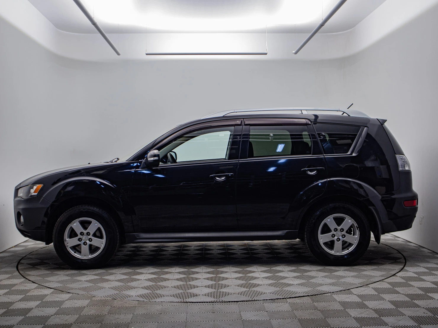 Mitsubishi OUTLANDER, 2010