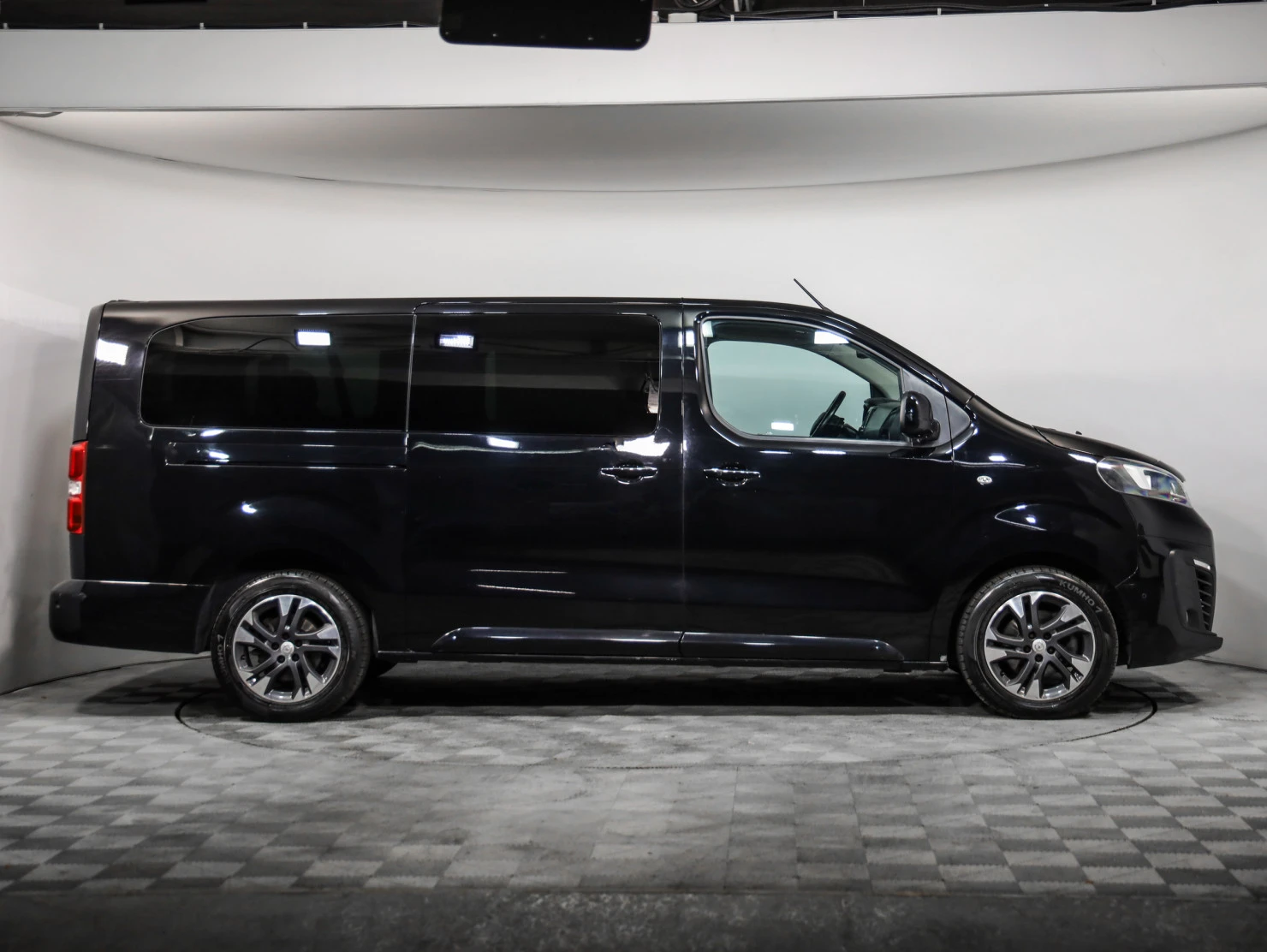 Opel Zafira Life, 2020