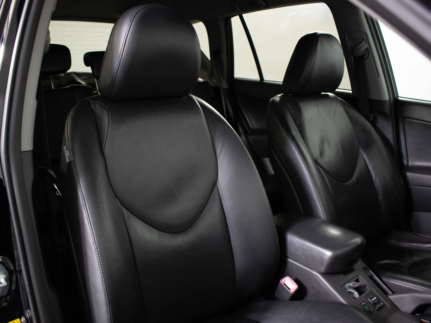 Toyota RAV4, 2010