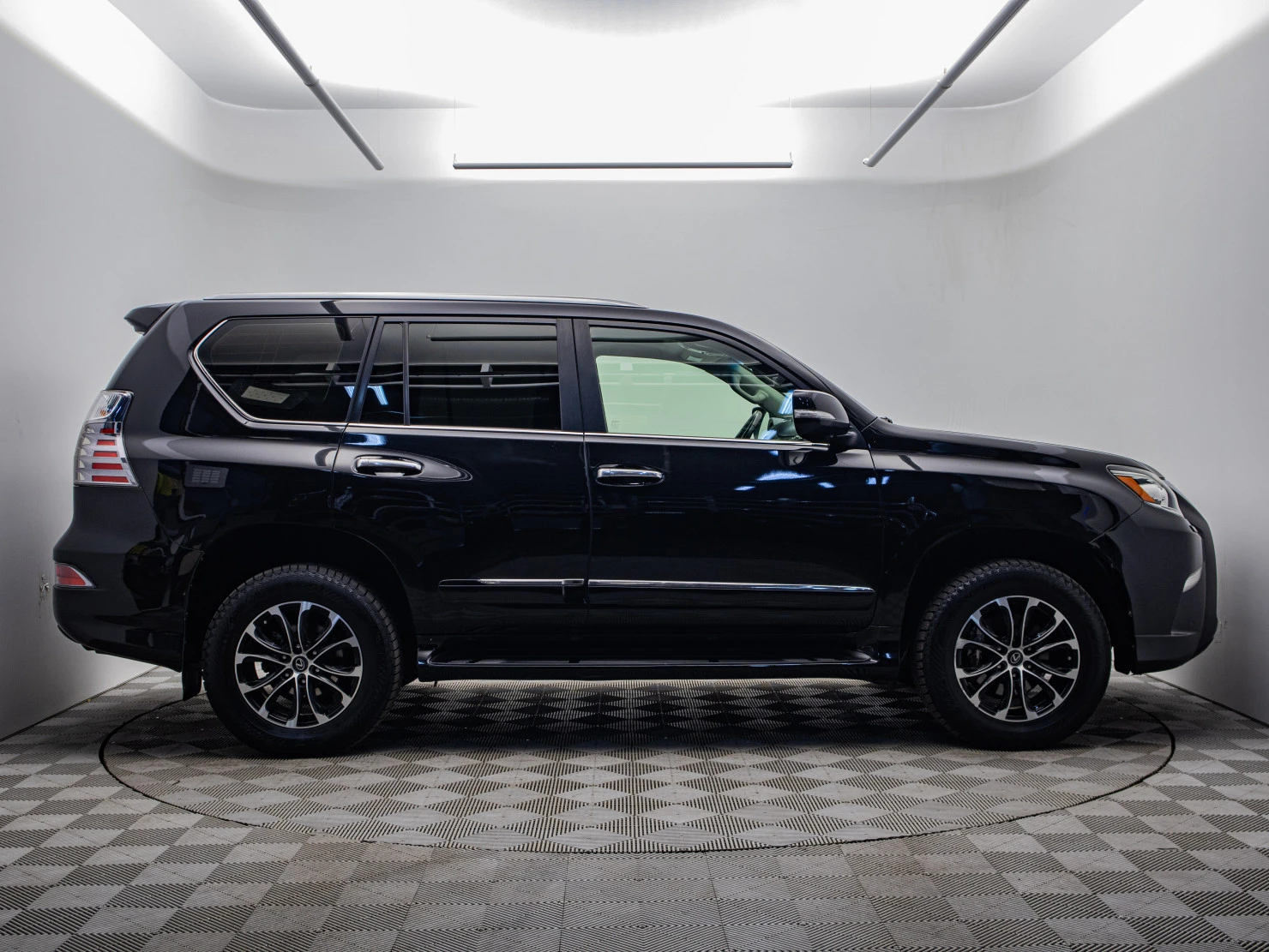 Lexus GX, 2015