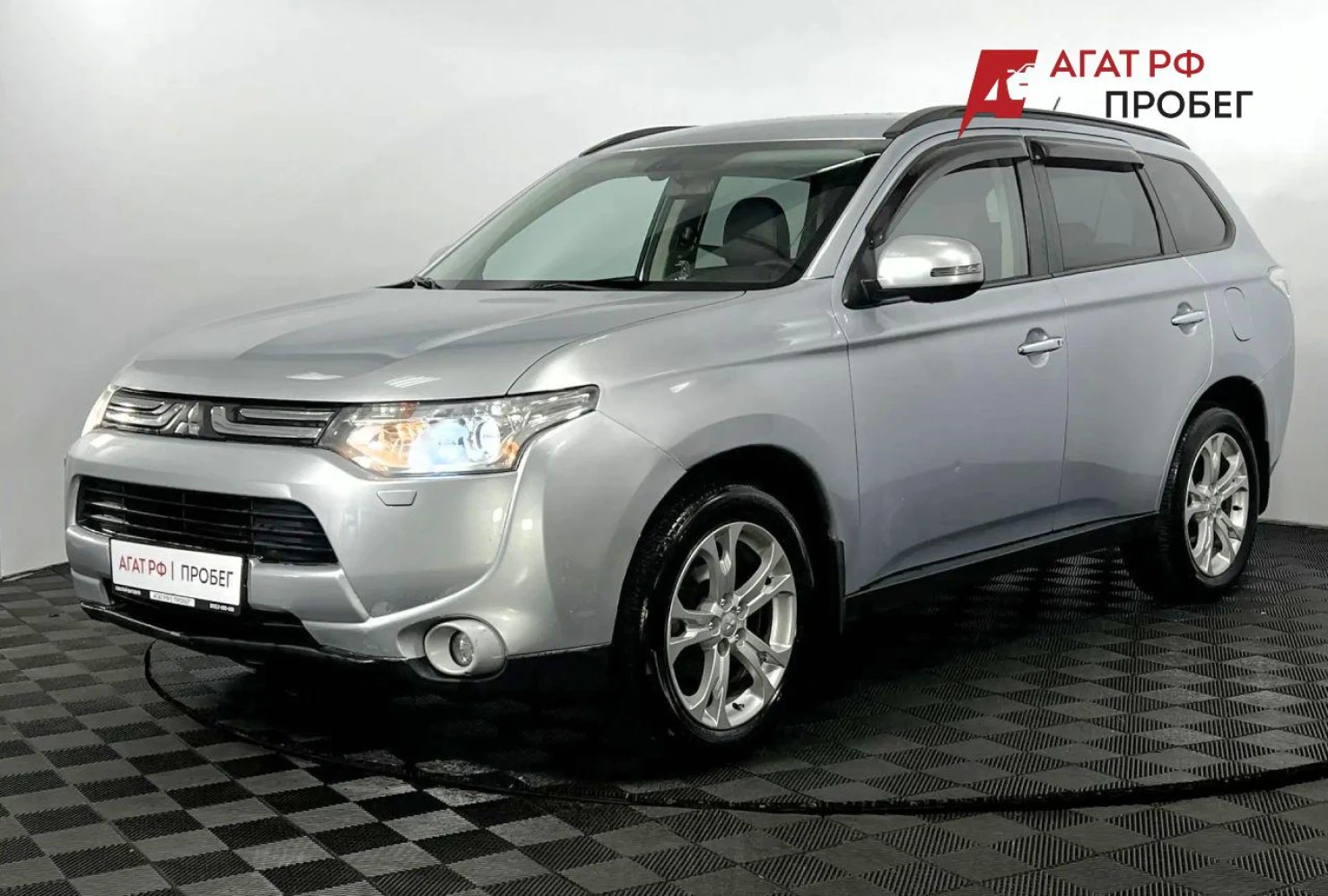Mitsubishi OUTLANDER, 2012