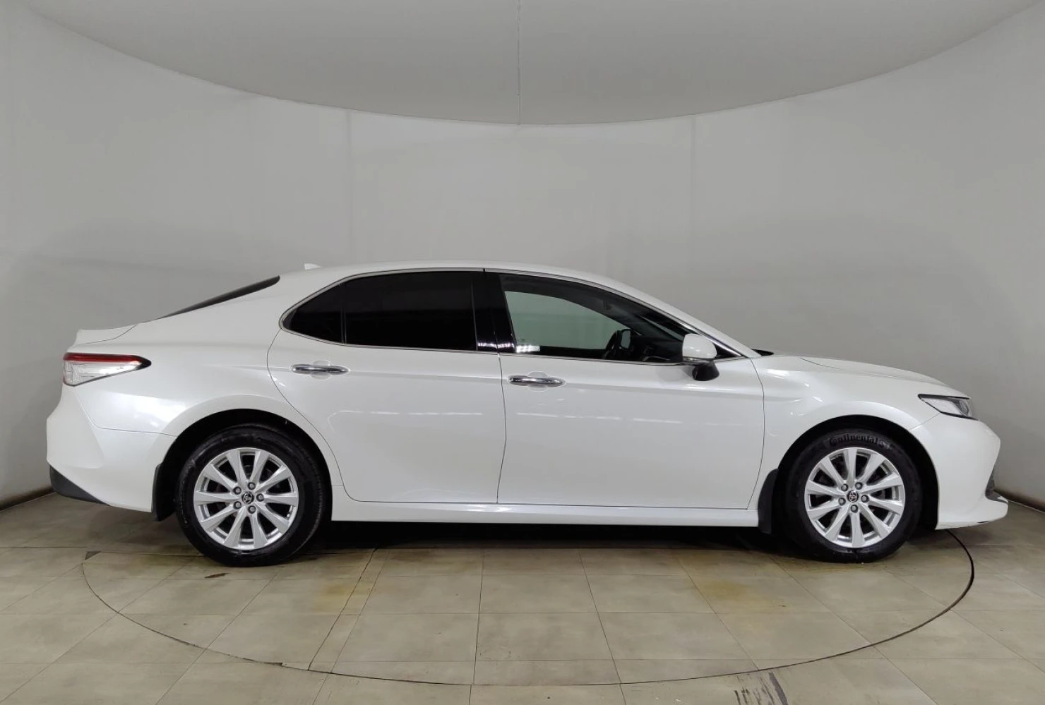 Toyota Camry, 2020