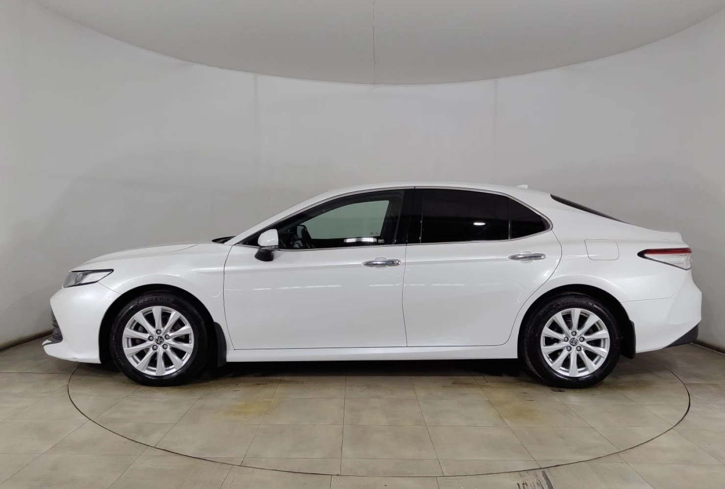Toyota Camry, 2020