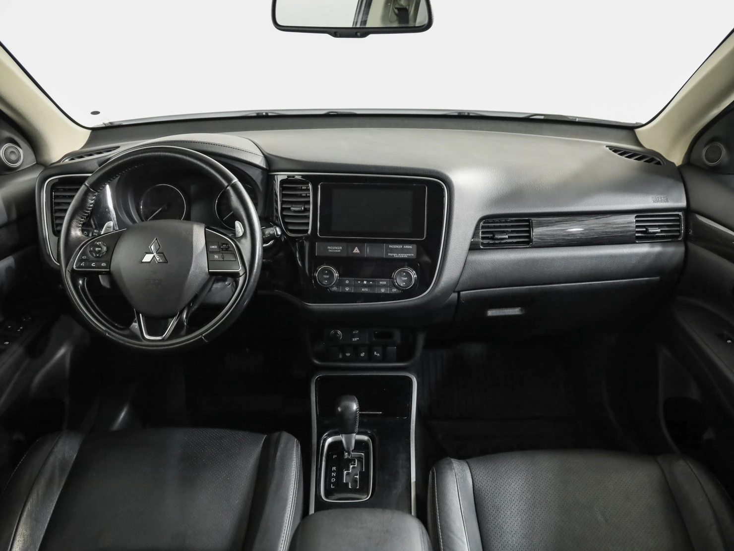 Mitsubishi OUTLANDER, 2017