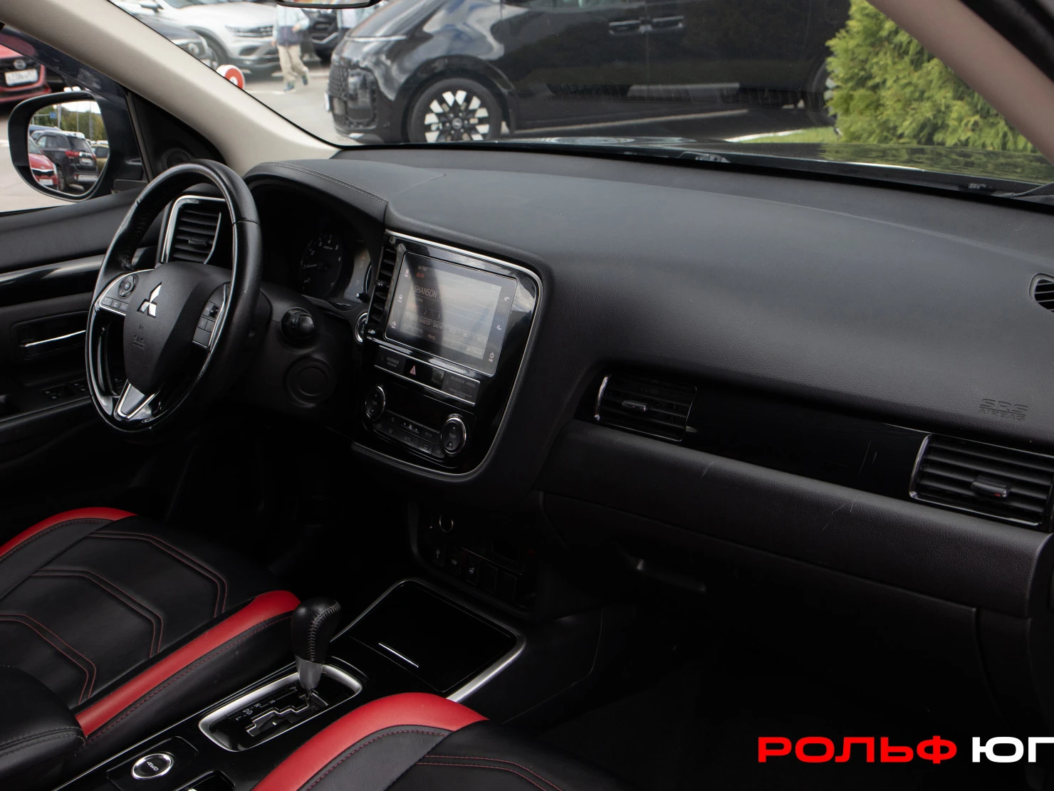 Mitsubishi OUTLANDER, 2019