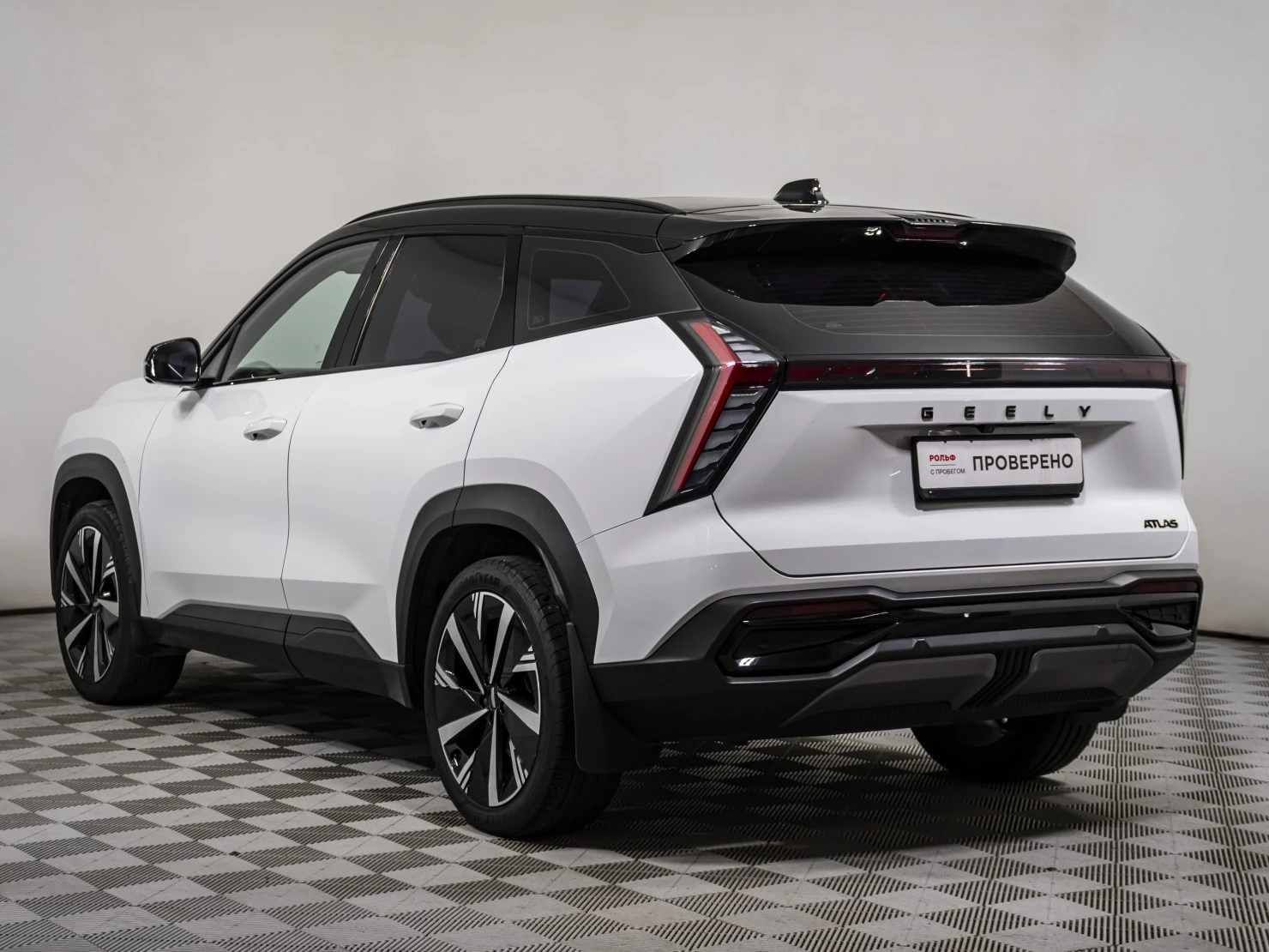 Geely Atlas, 2023