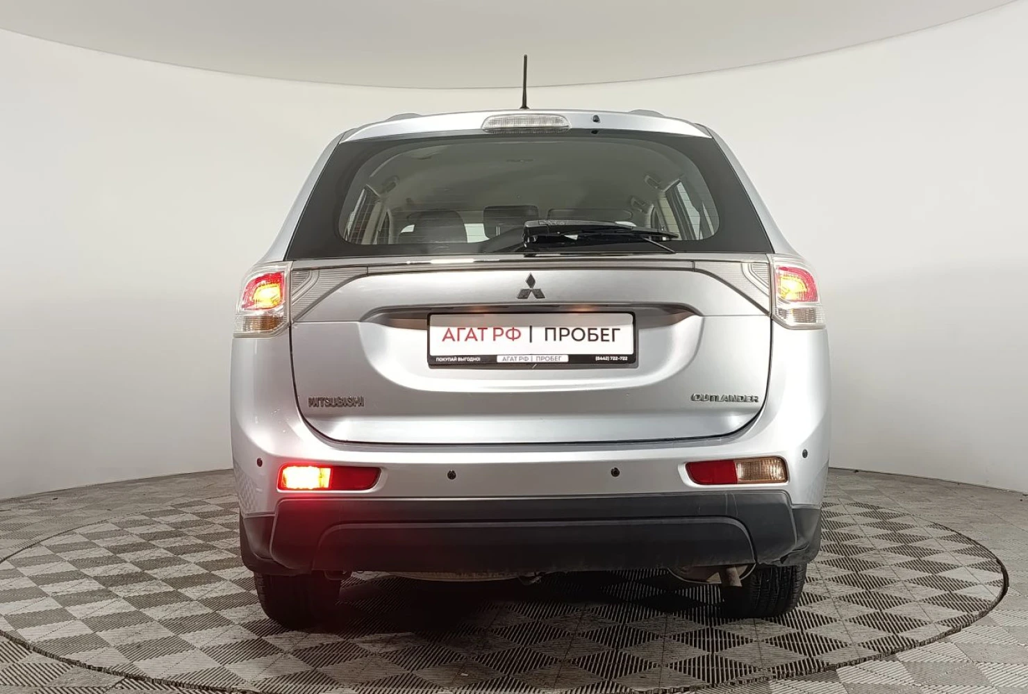Mitsubishi OUTLANDER, 2012