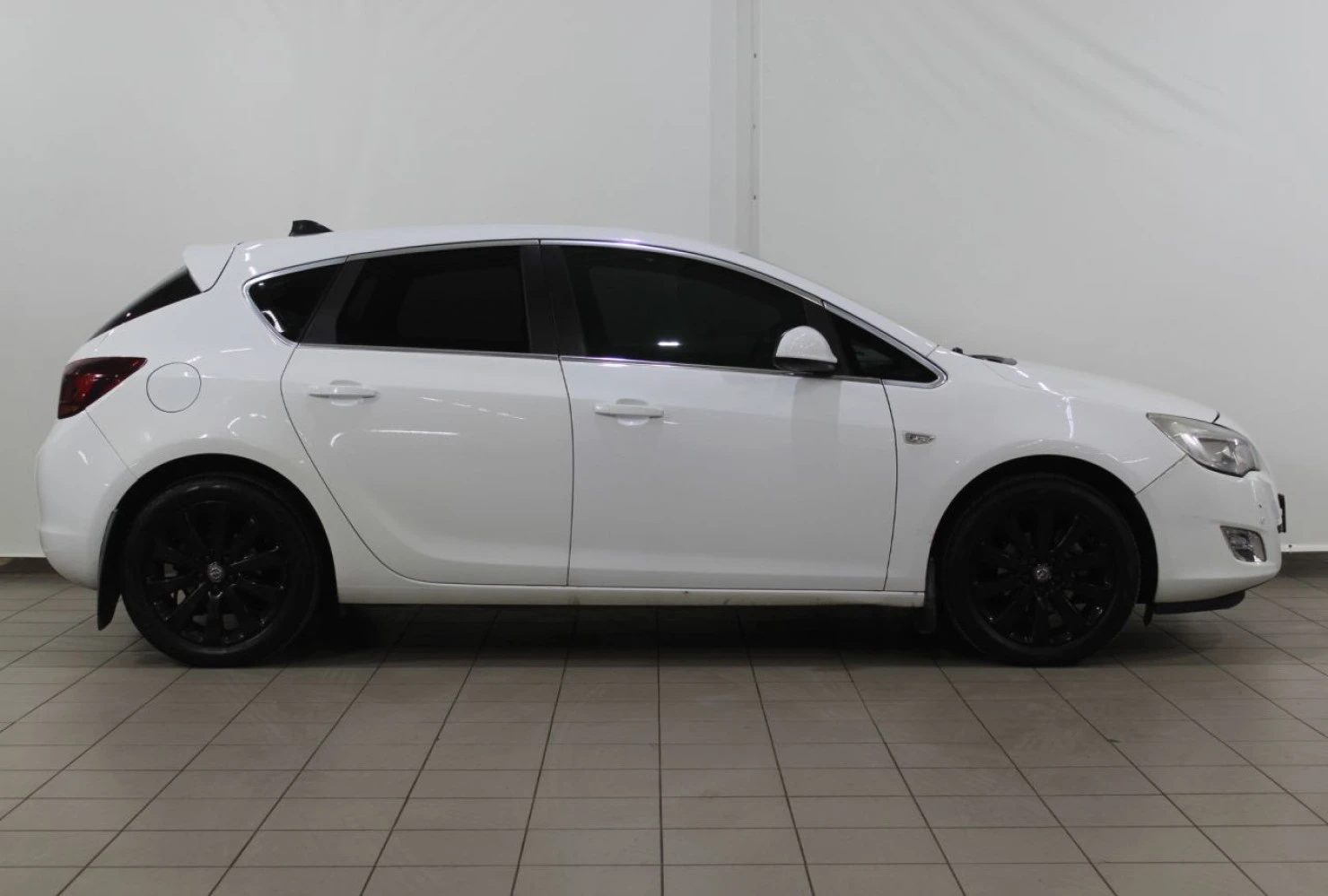 Opel Astra, 2010
