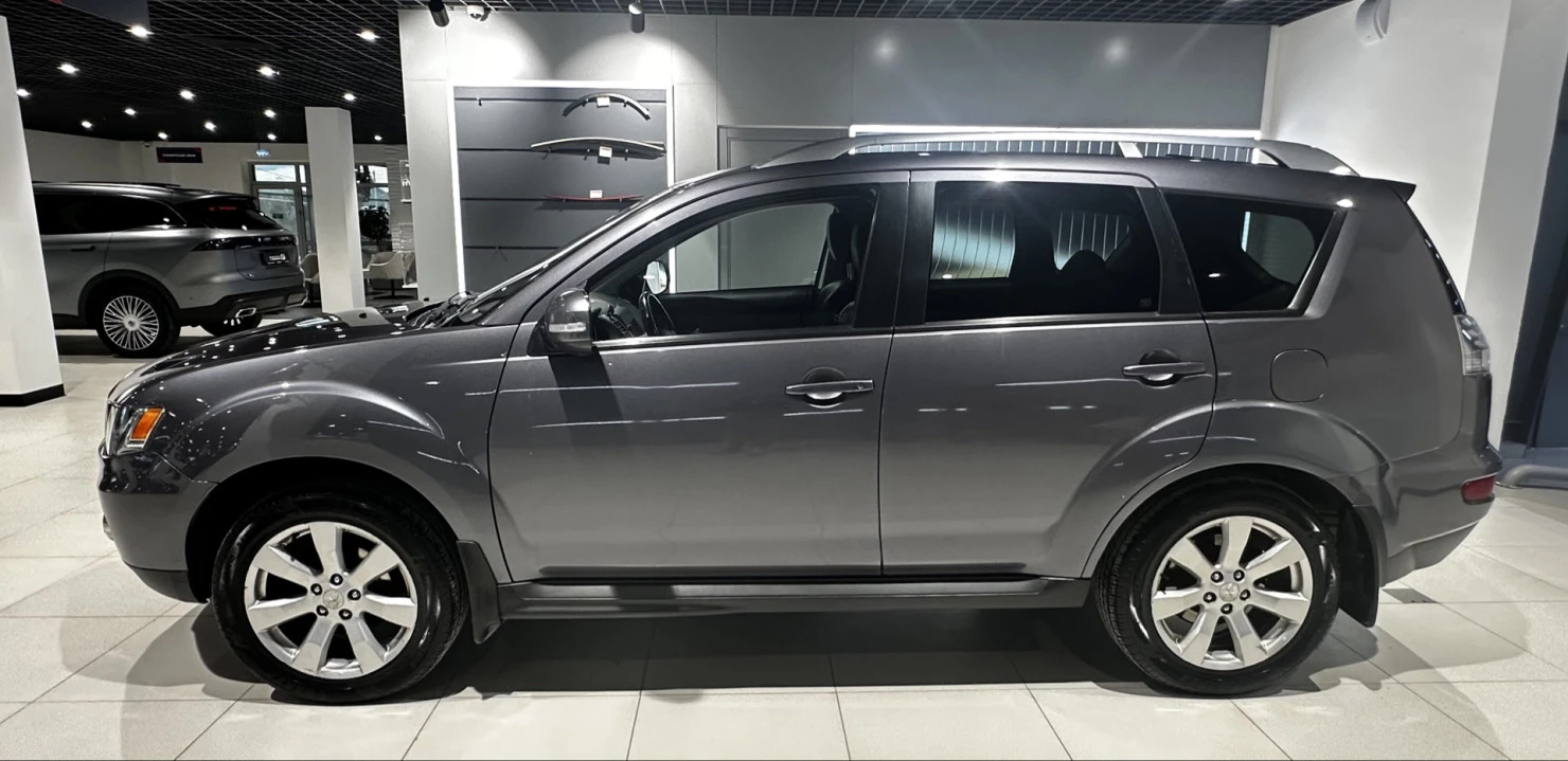 Mitsubishi OUTLANDER, 2010