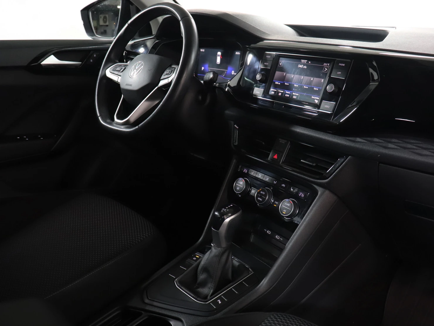 Volkswagen Taos, 2022