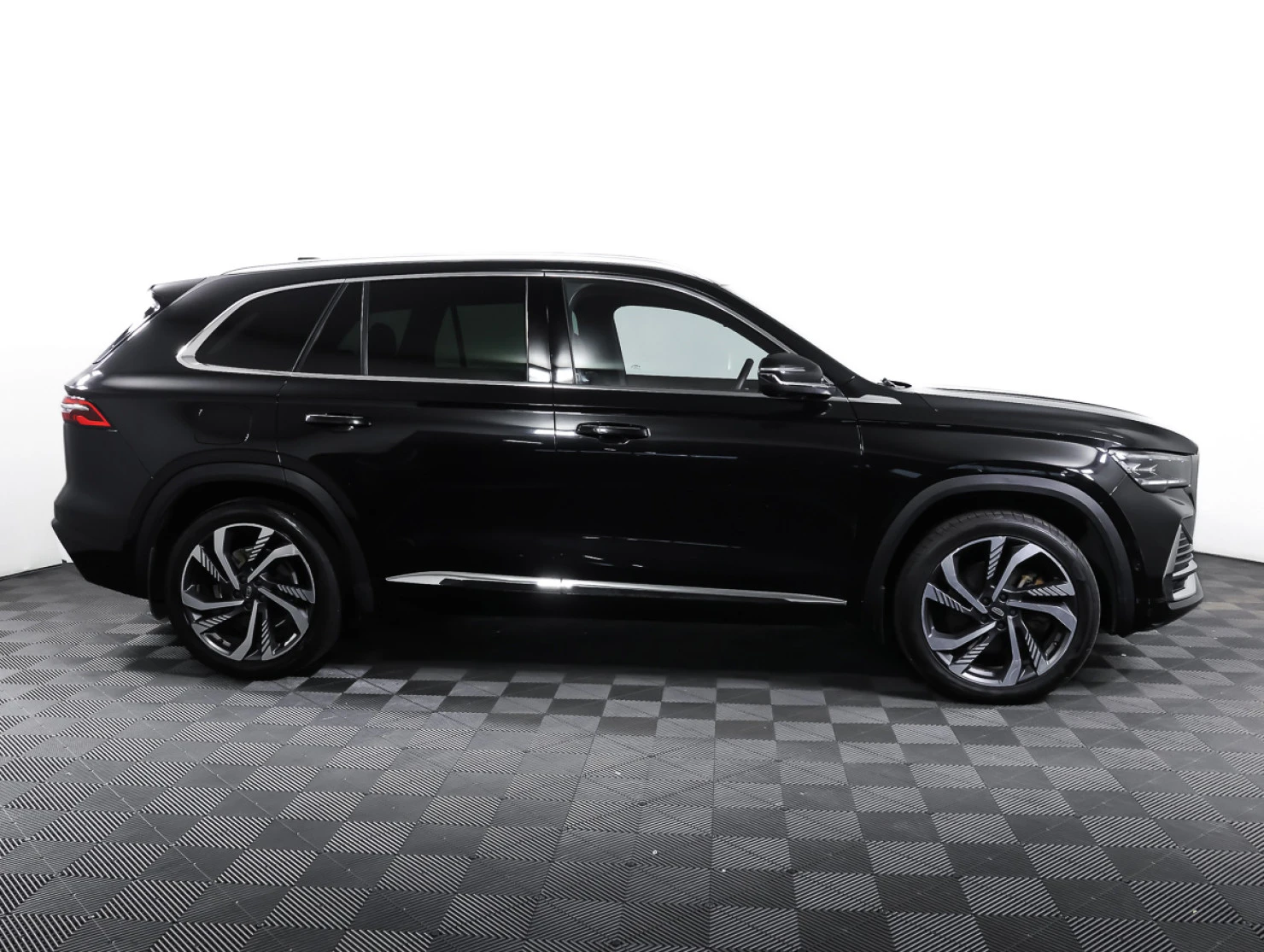 Geely Monjaro, 2023