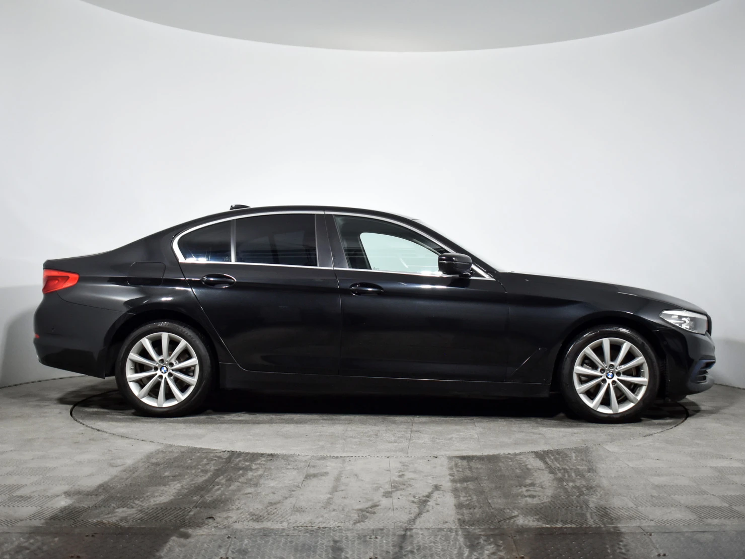 BMW 5 серии, 2019