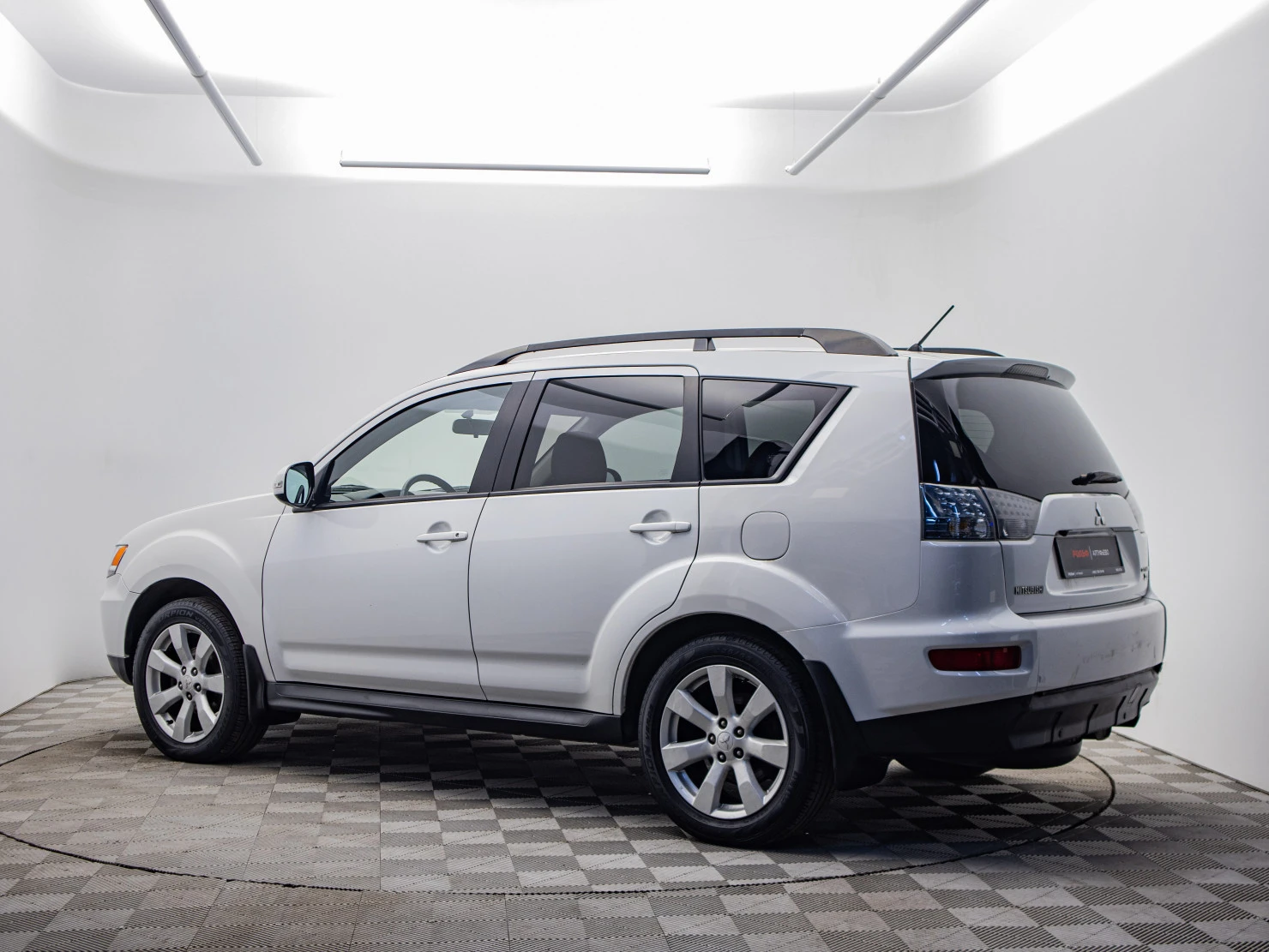 Mitsubishi OUTLANDER, 2011