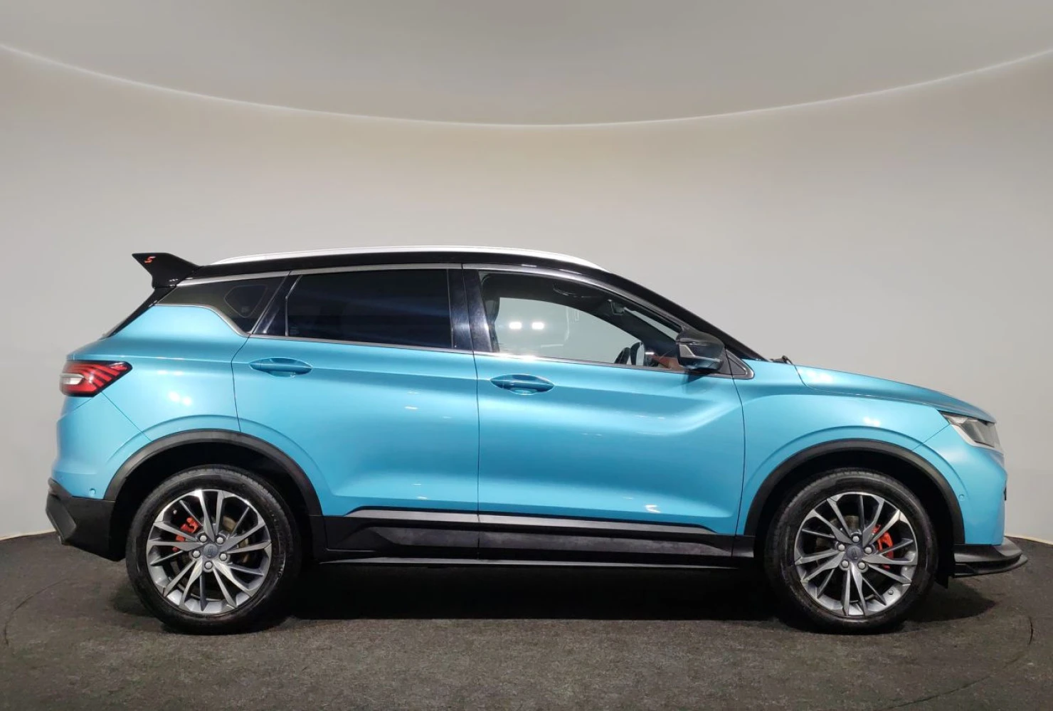 Geely Coolray, 2023