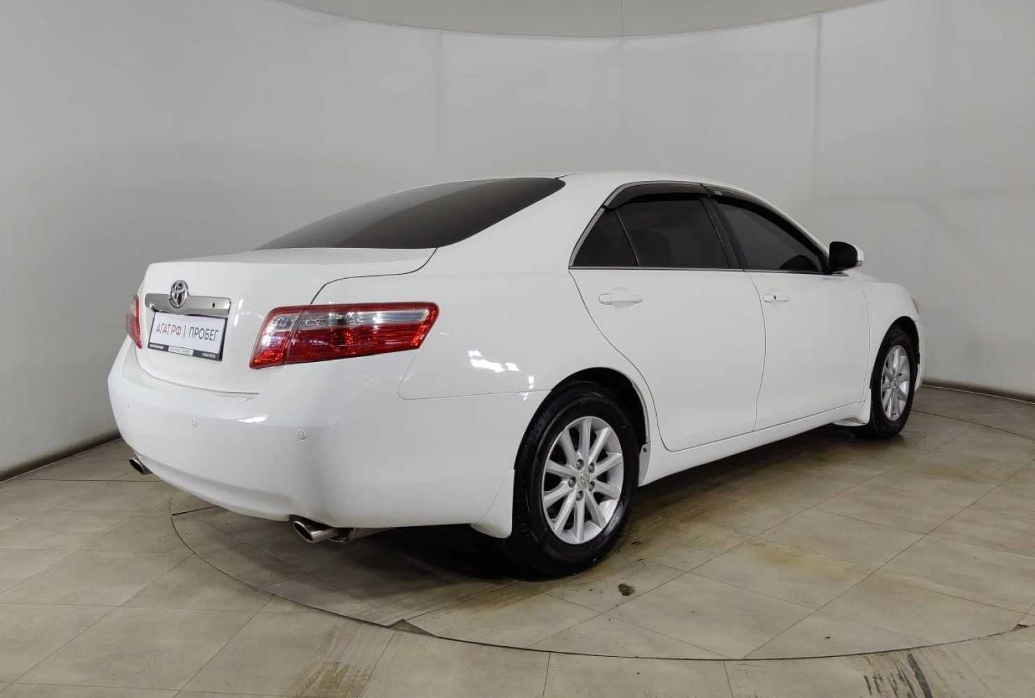 Toyota Camry, 2011