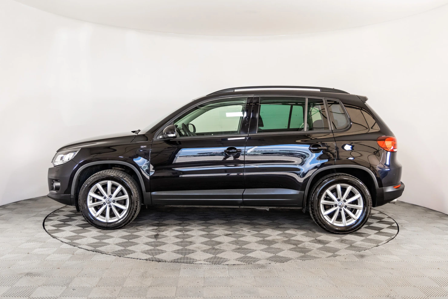 Volkswagen Tiguan, 2015
