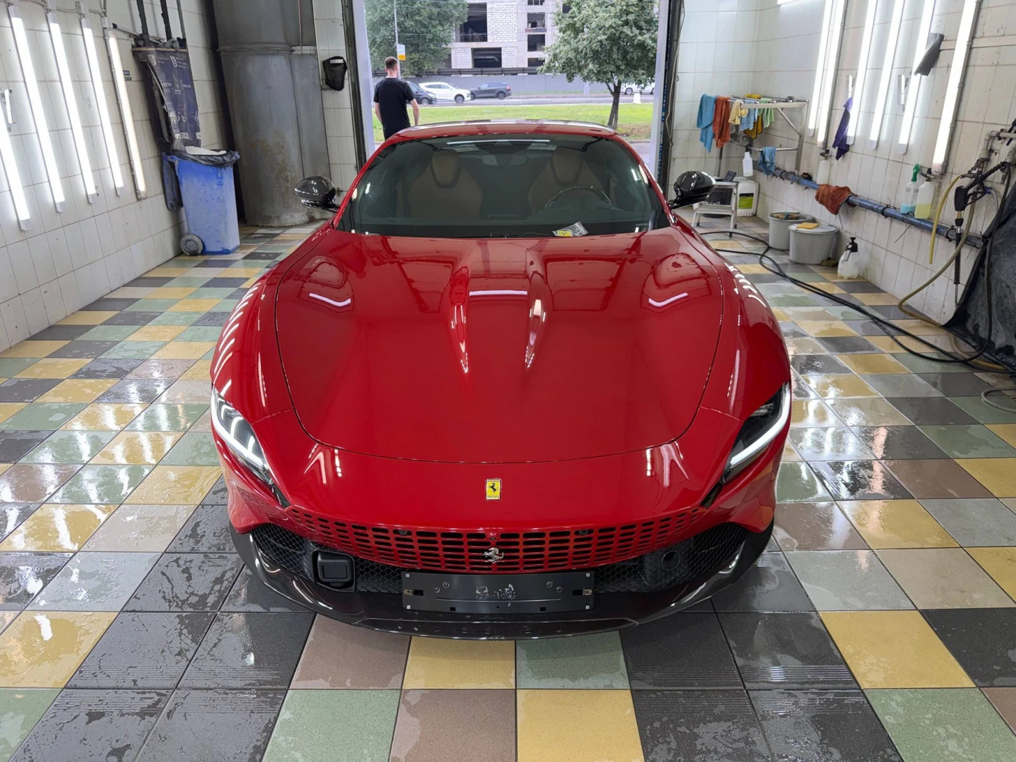 Ferrari Roma, 2021