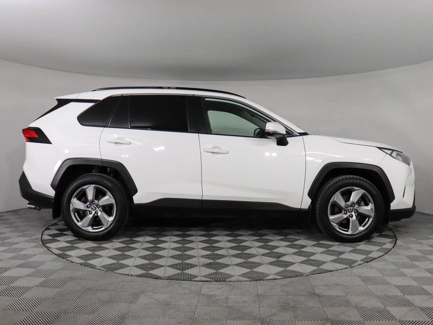 Toyota RAV4, 2021