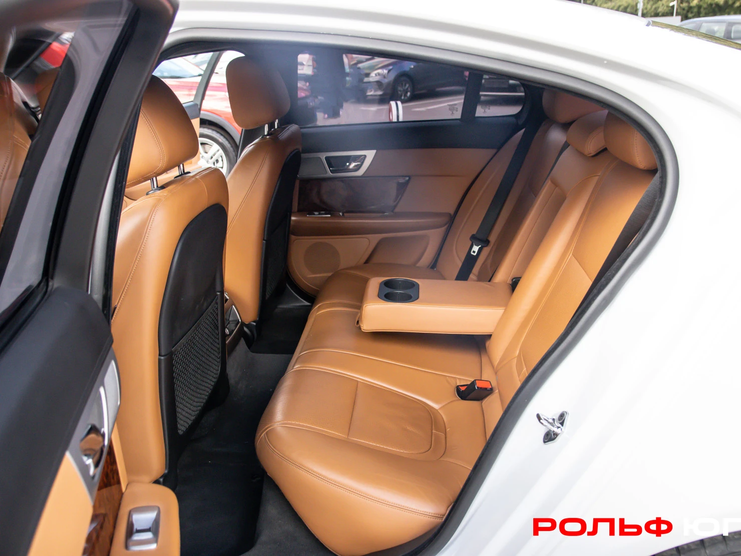 Jaguar XF, 2014