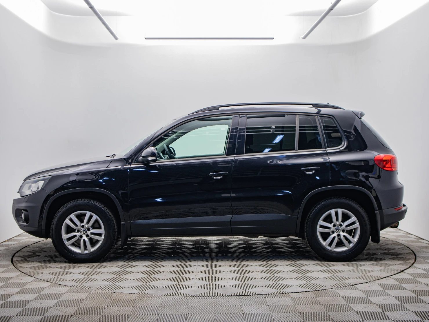 Volkswagen Tiguan, 2015