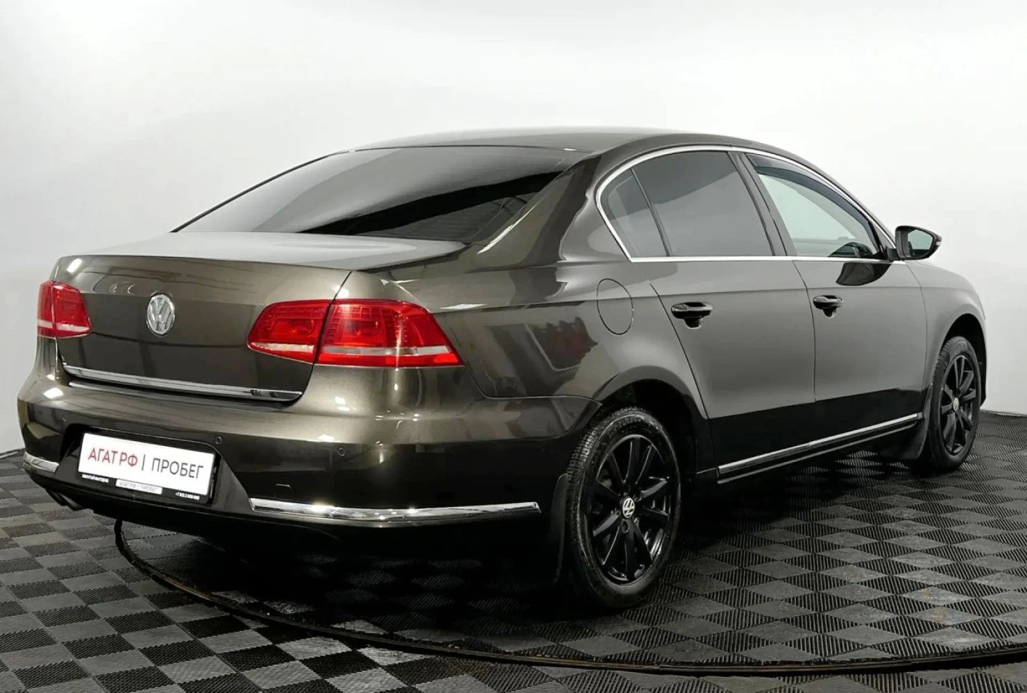 Volkswagen Passat, 2011