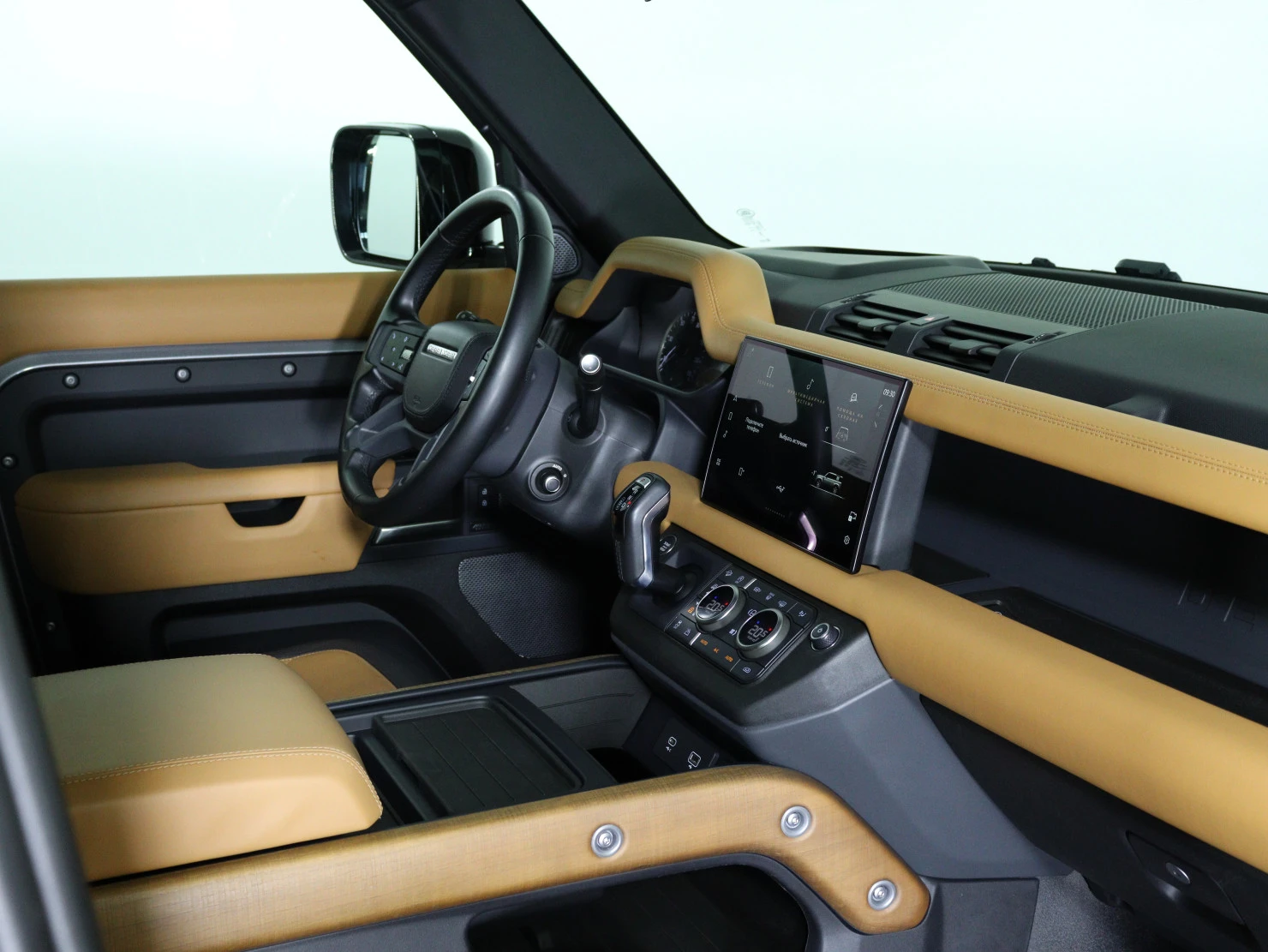 Land Rover Defender, 2023