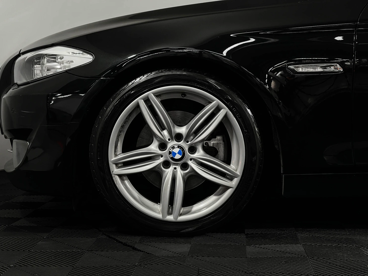 BMW 5 серии, 2013
