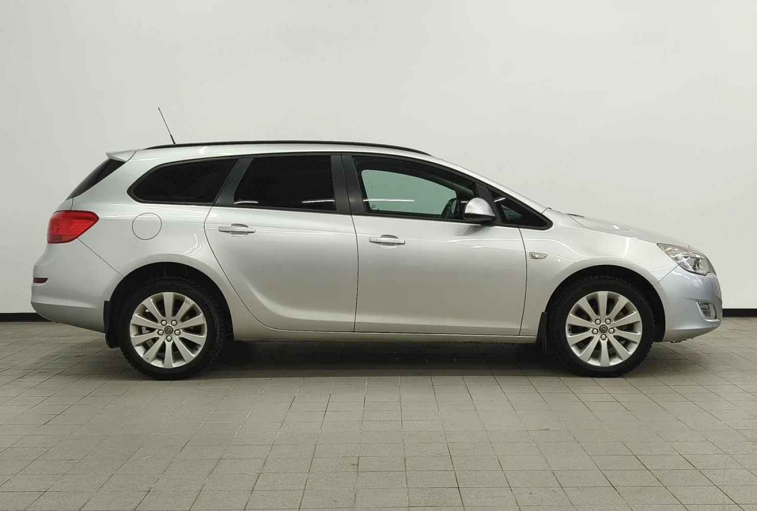 Opel Astra, 2012