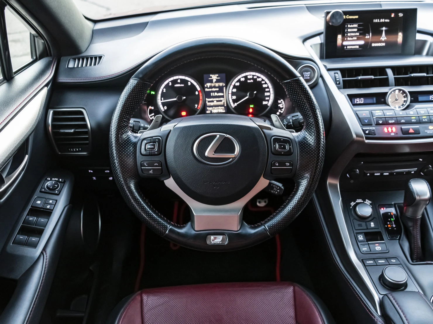 Lexus NX, 2016
