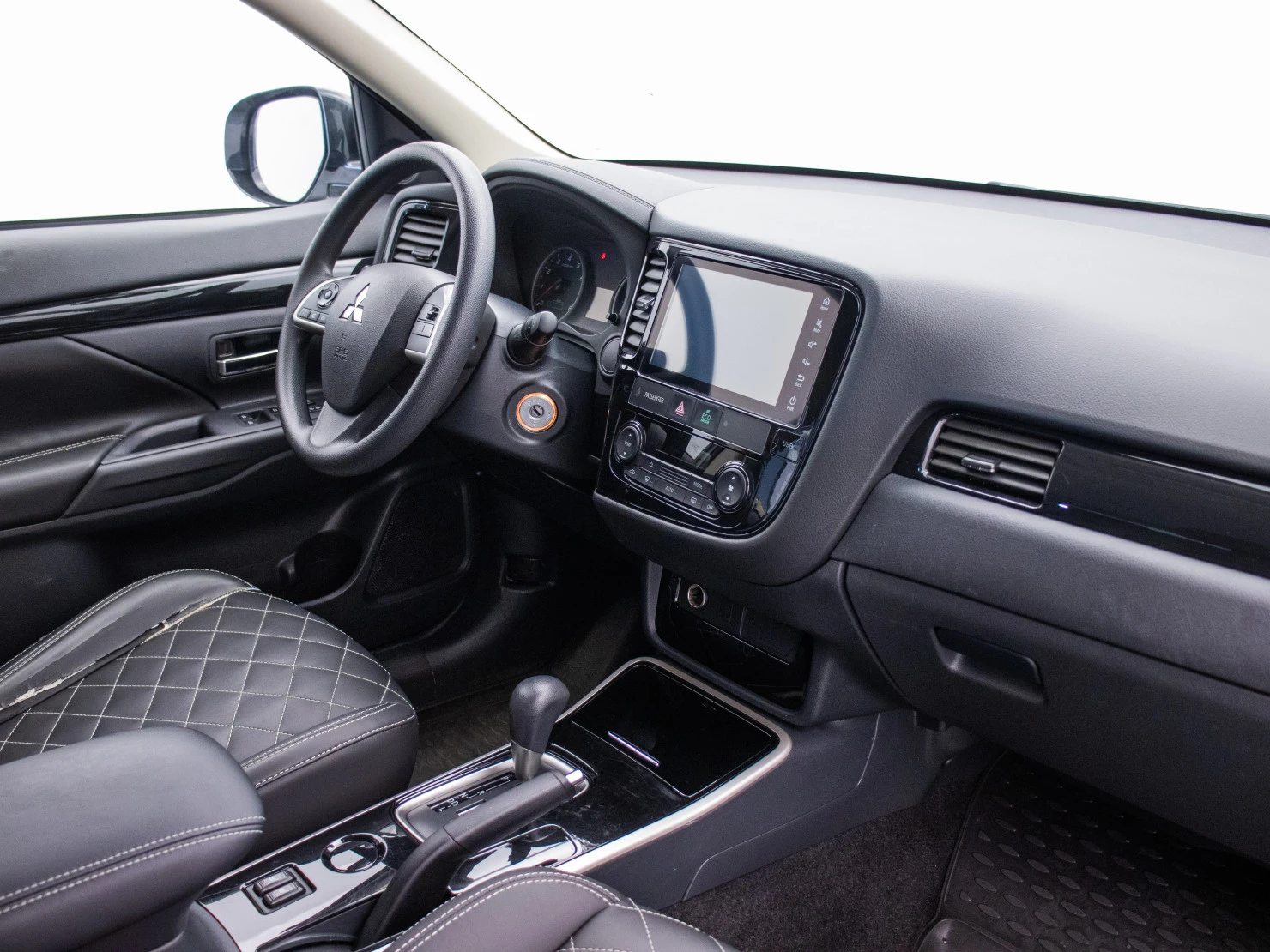 Mitsubishi OUTLANDER, 2022