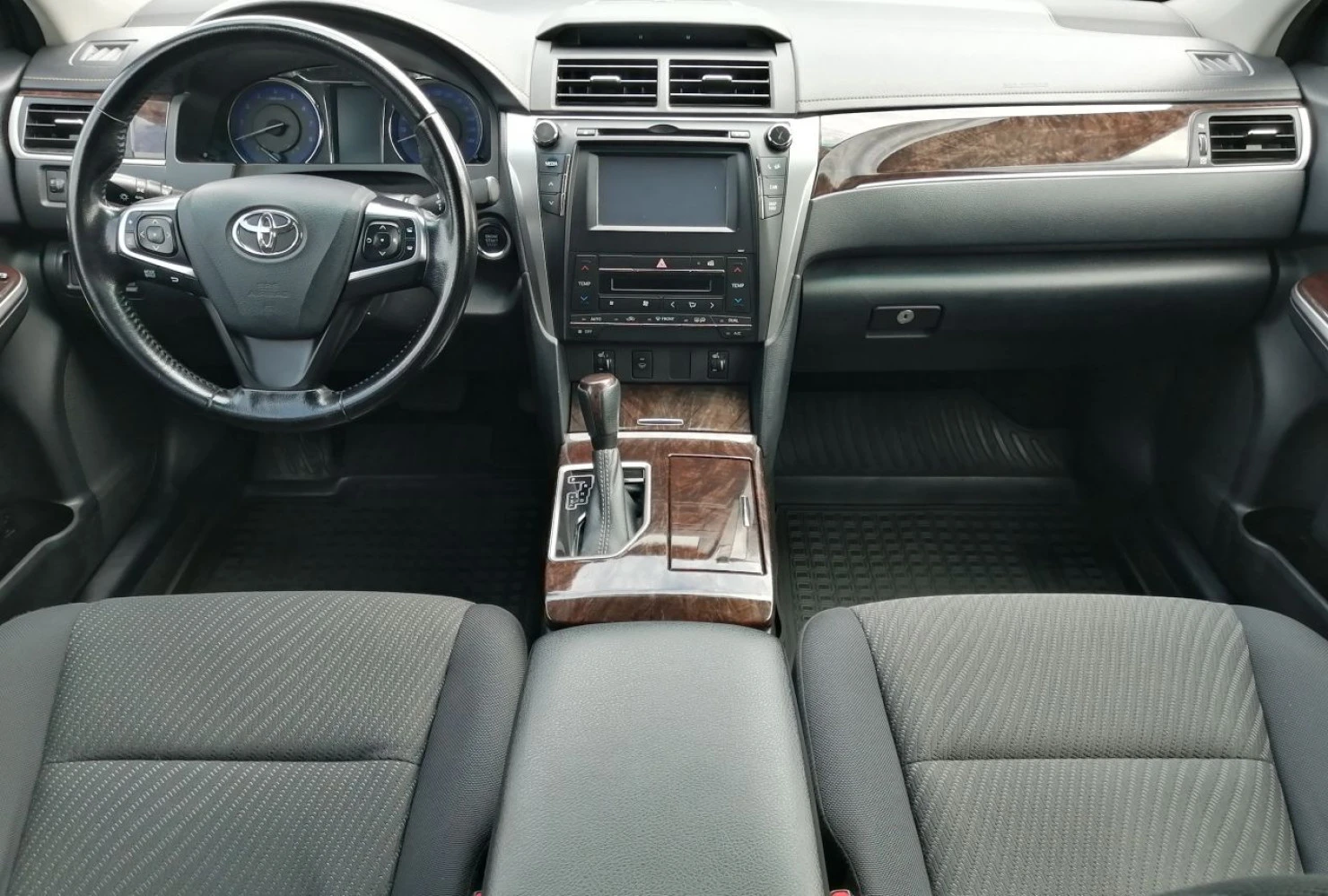 Toyota Camry, 2017
