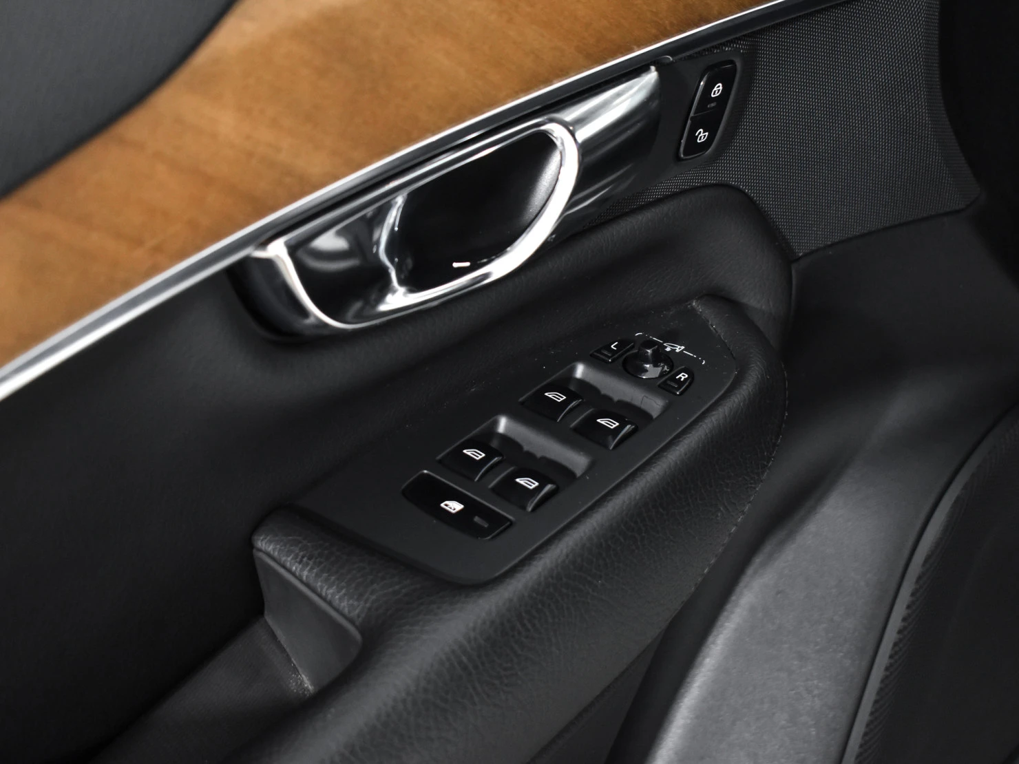 Volvo XC90, 2015