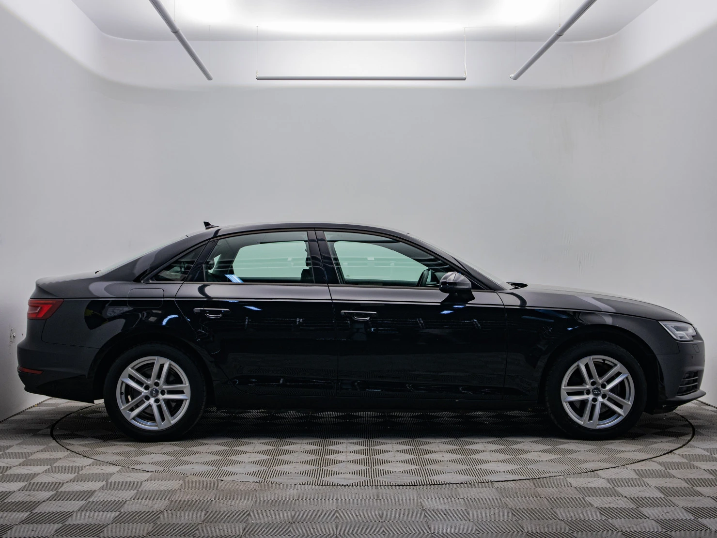 Audi A4, 2018