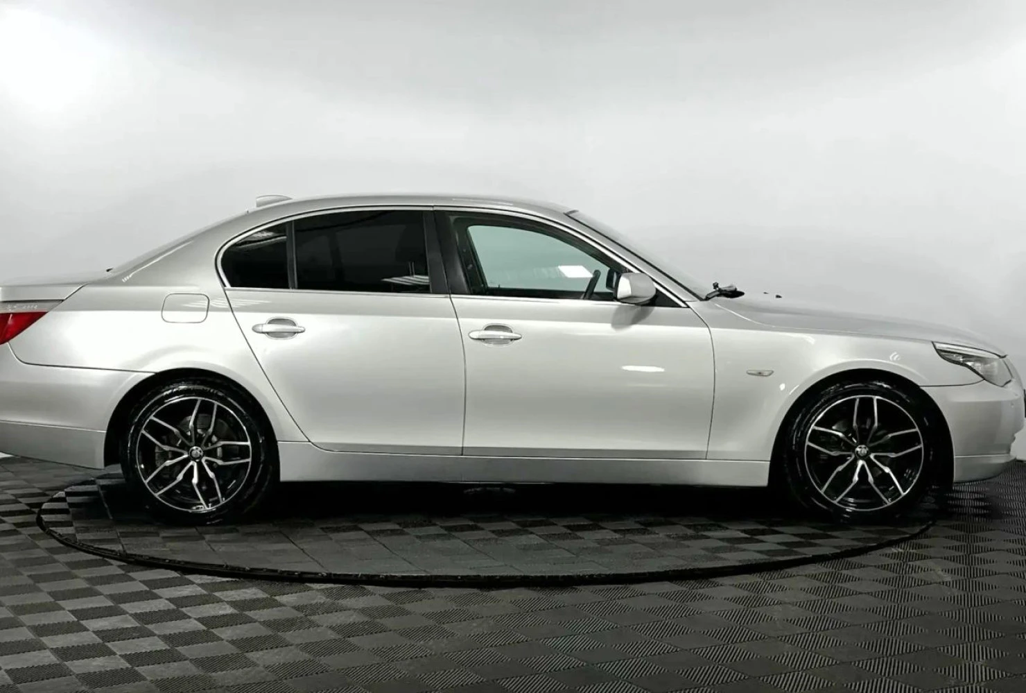 BMW 5 серии, 2007