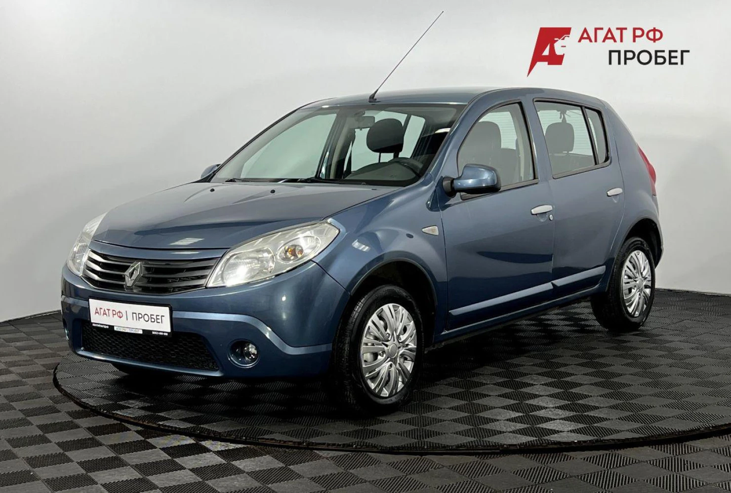 Renault Sandero, 2013