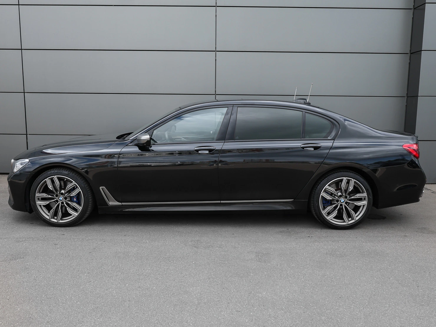 BMW 7 серии, 2018